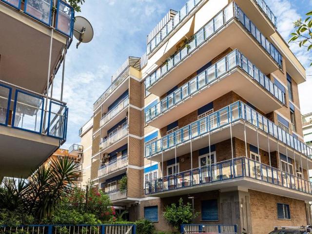 Appartamento in vendita a Roma RM
