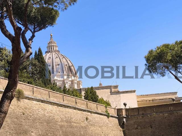 Appartamento in vendita a Roma RM
