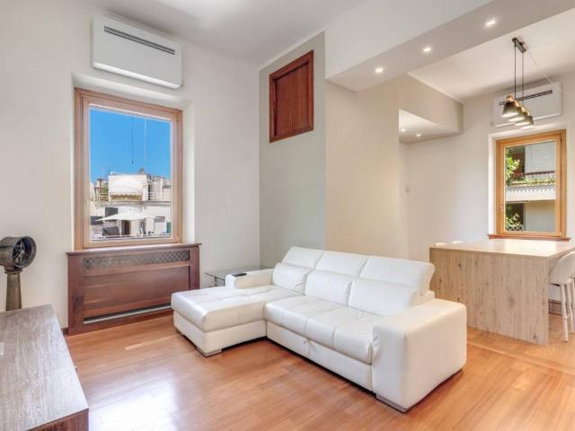 Appartamento in vendita a Roma RM