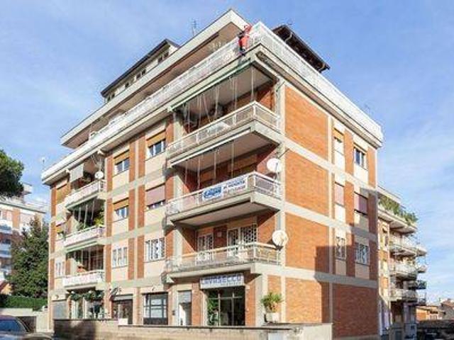 Appartamento in vendita a Roma RM