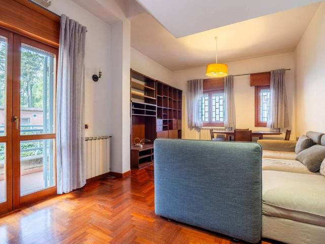 Appartamento in vendita a Roma RM