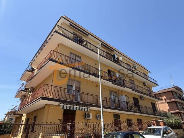 Appartamento in vendita a Roma RM