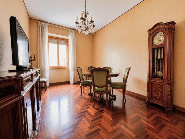 Appartamento in vendita a Roma RM