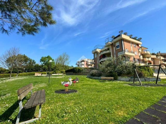 Appartamento in vendita a Roma RM