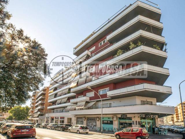 Appartamento in vendita a Roma RM