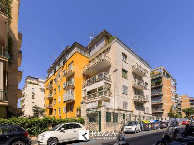 Appartamento in vendita a Roma RM