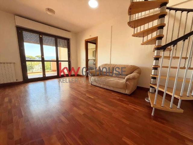 Appartamento in vendita a Roma RM