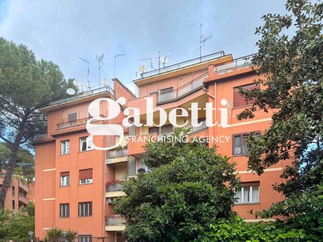 Appartamento in vendita a Roma RM