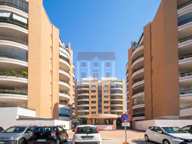 Appartamento in vendita a Roma RM