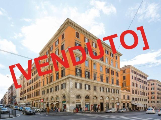Appartamento in vendita a Roma RM