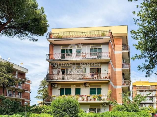 Appartamento in vendita a Roma RM