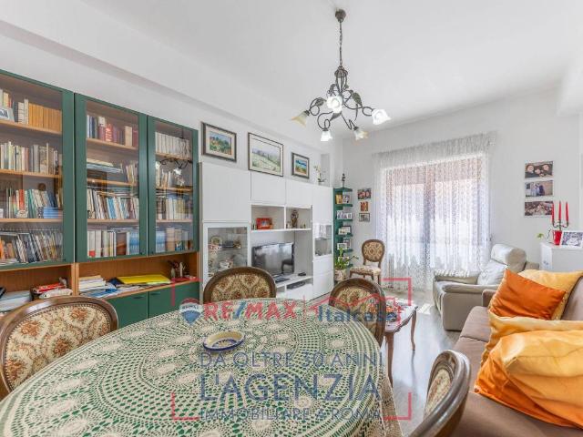 Appartamento in vendita a Roma RM