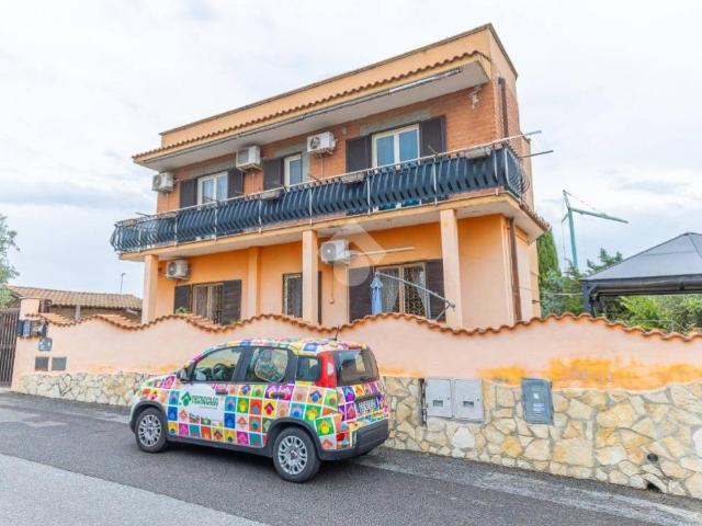 Appartamento in vendita a Roma RM