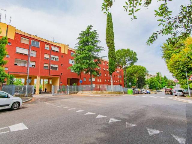 Appartamento in vendita a Roma RM