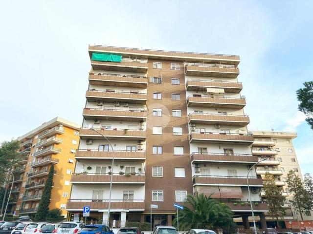 Appartamento in vendita a Roma RM