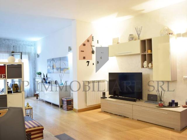 Appartamento in vendita a Roma RM