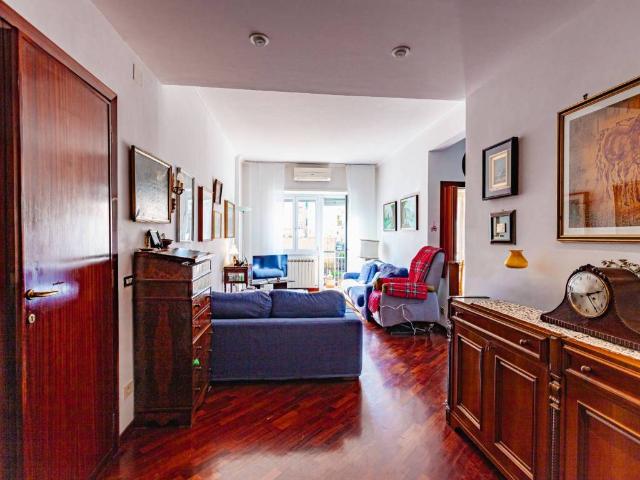 Appartamento in vendita a Roma RM