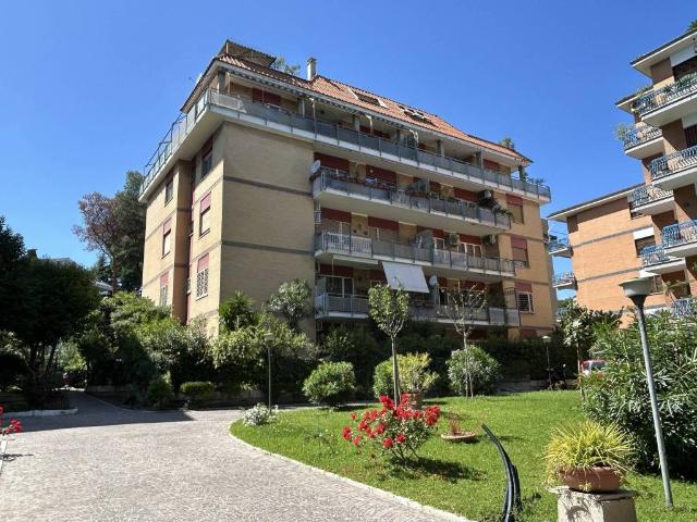 Appartamento in vendita a Roma RM