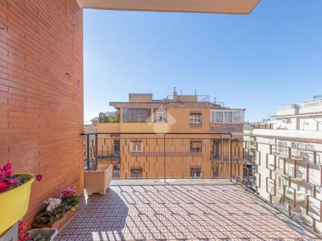 Appartamento in vendita a Roma RM