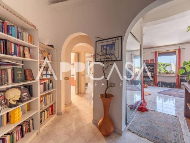 Appartamento in vendita a Roma RM