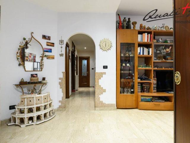 Appartamento in vendita a Roma RM