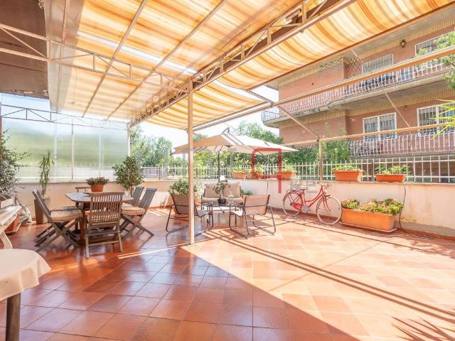 Appartamento in vendita a Roma RM