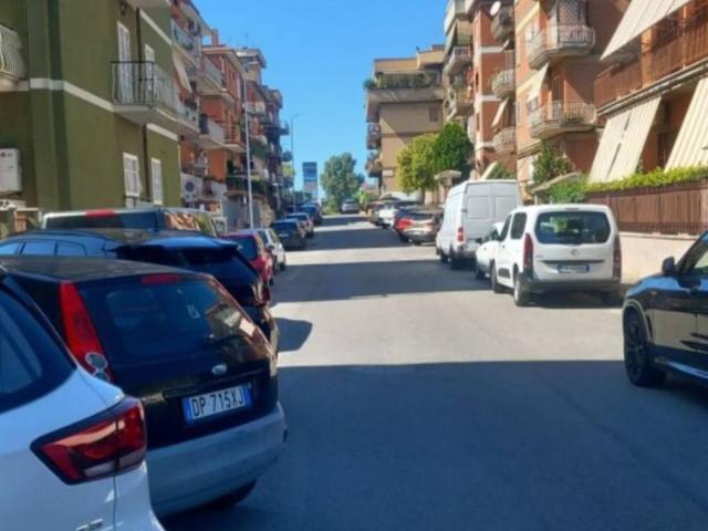 Appartamento in vendita a Roma RM