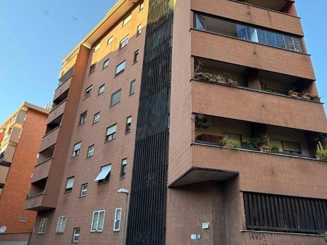 Appartamento in vendita a Roma RM
