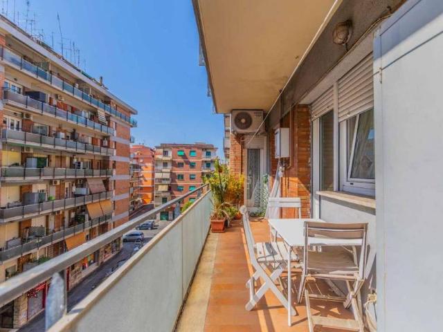 Appartamento in vendita a Roma RM