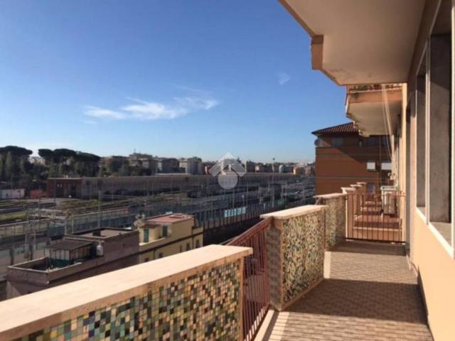 Appartamento in vendita a Roma RM
