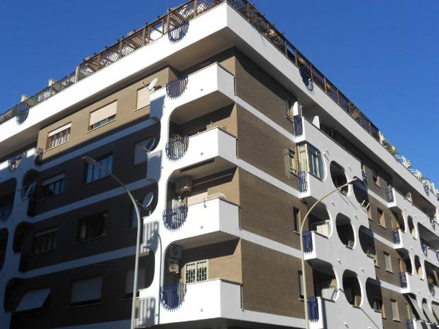 Appartamento in vendita a Roma RM