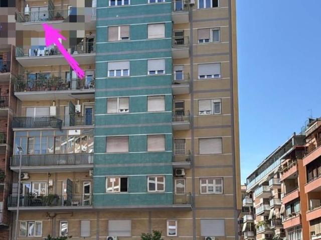 Appartamento in vendita a Roma RM