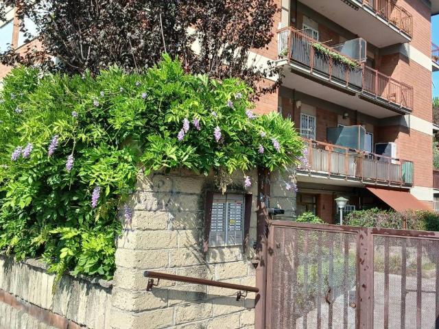 Appartamento in vendita a Roma RM