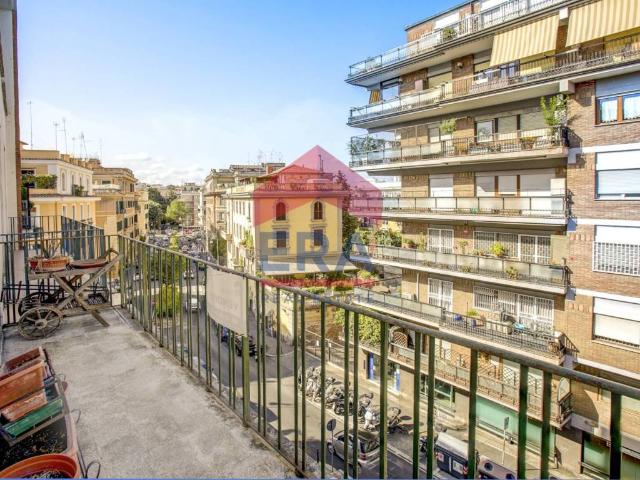 Appartamento in vendita a Roma RM
