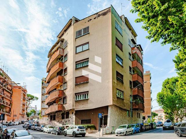 Appartamento in vendita a Roma RM