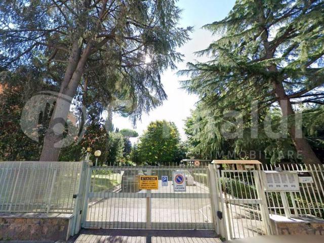 Appartamento in vendita a Roma RM