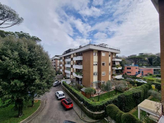 Appartamento in vendita a Roma RM
