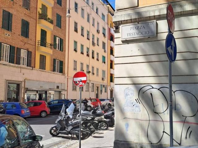 Appartamento in vendita a Roma RM
