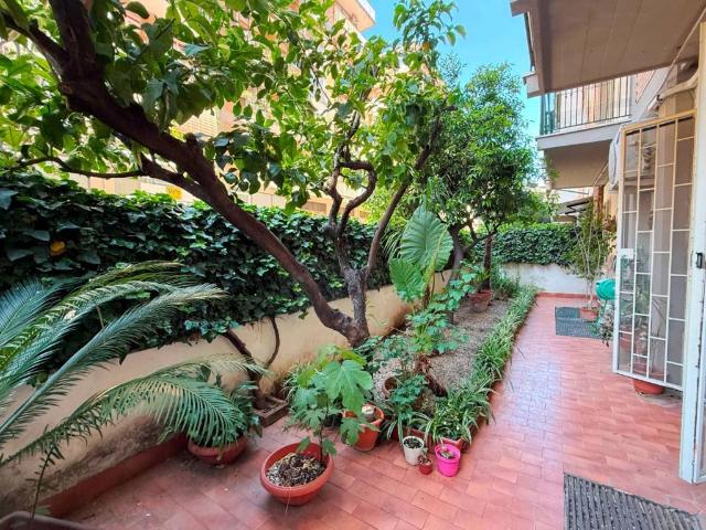 Appartamento in vendita a Roma RM