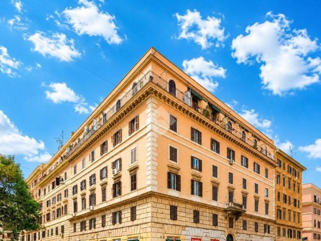 Appartamento in vendita a Roma RM