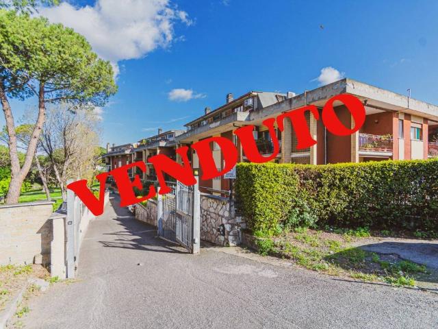 Appartamento in vendita a Roma RM