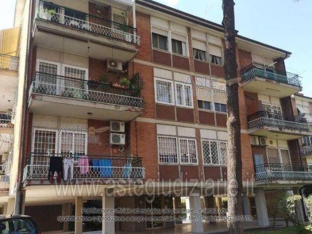 Appartamento in vendita a Roma RM