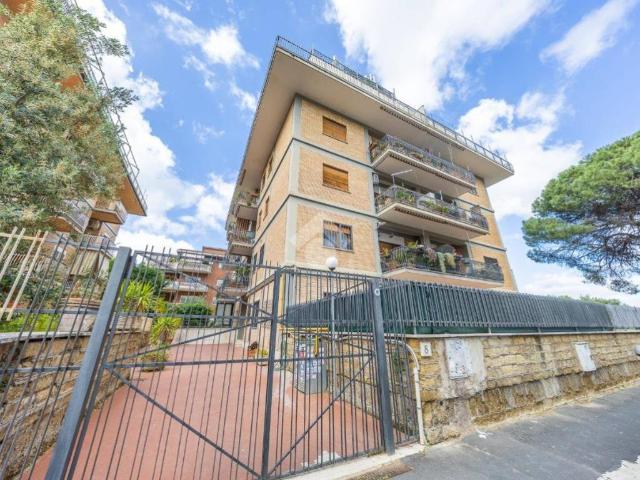 Appartamento in vendita a Roma RM