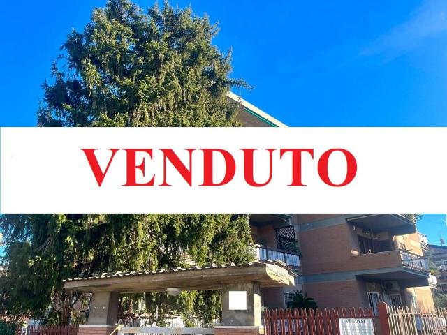 Appartamento in vendita a Roma RM