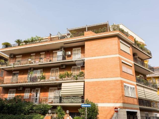 Appartamento in vendita a Roma RM