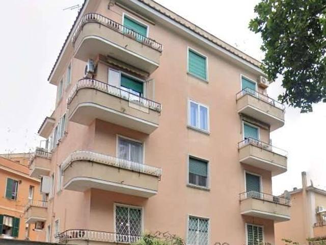 Appartamento in vendita a Roma RM