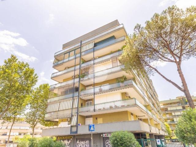 Appartamento in vendita a Roma RM