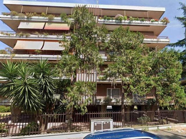 Appartamento in vendita a Roma RM