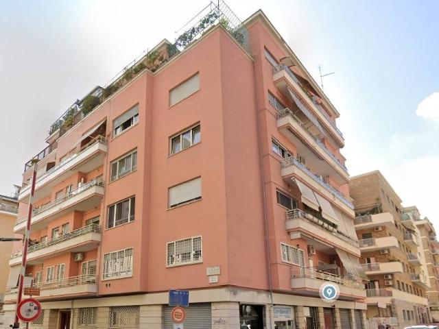 Appartamento in vendita a Roma RM
