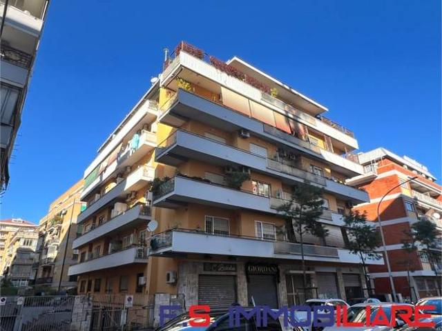 Appartamento in vendita a Roma RM